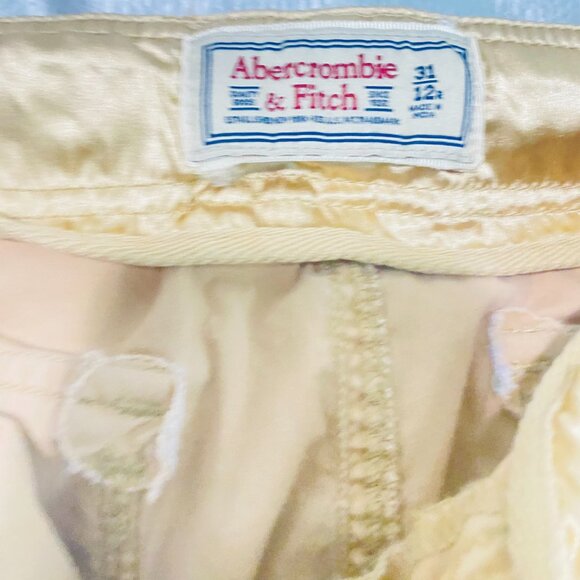 Abercrombie & Fitch Light Yellow Cargo Pants – Made in India - Size 31 - Picture 5 of 17